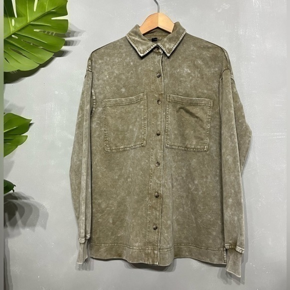 3/$30 _ JANE &  DELANCEY | Shacket Button-Up Shirt Jacket distressed green - s - Picture 1 of 7